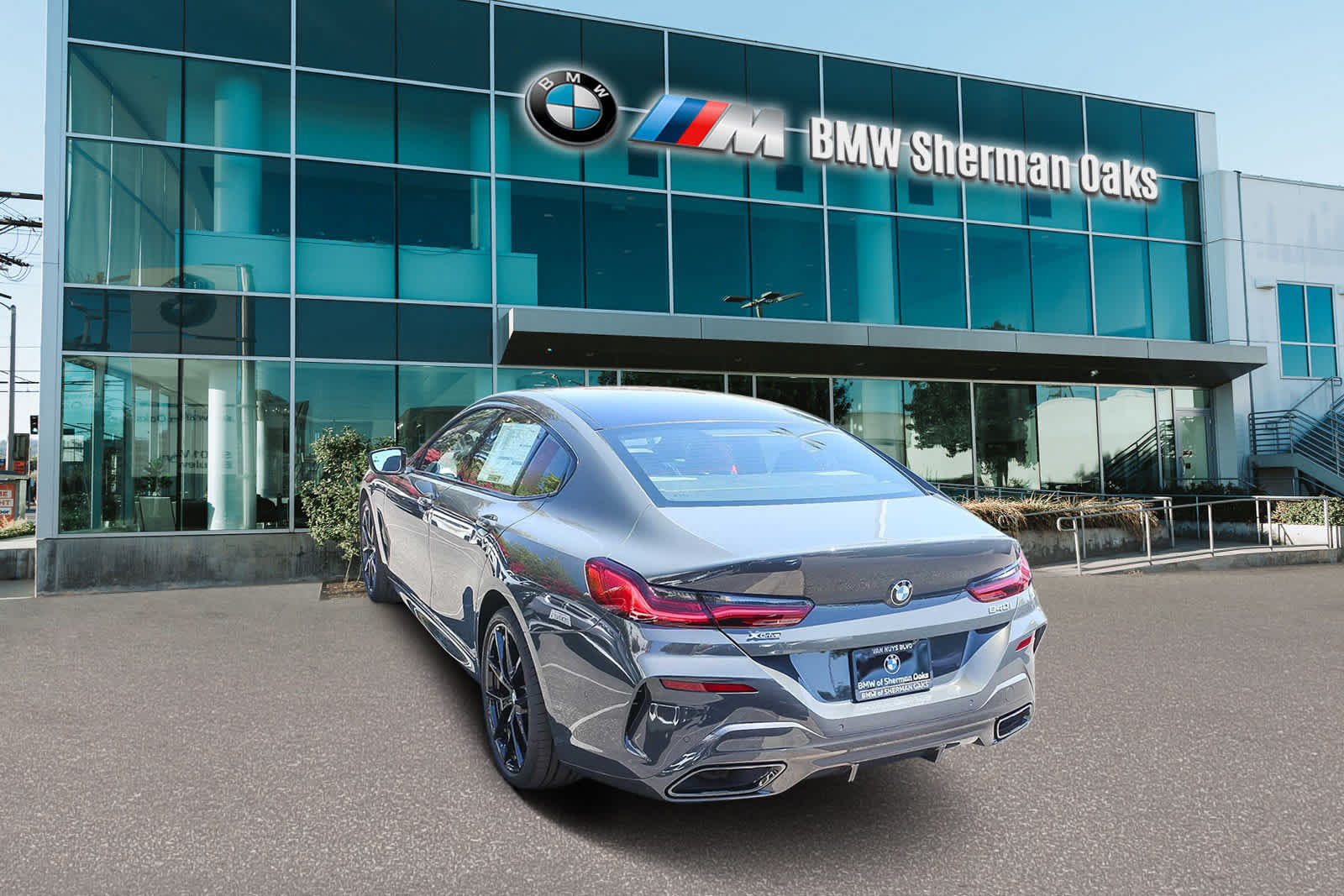 Thumbnail: 2026 BMW 8 Series - 6