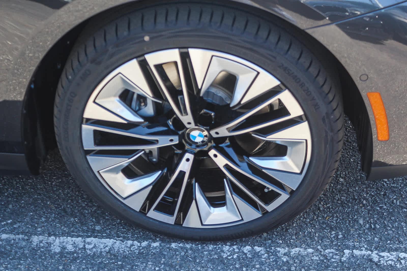 Thumbnail: 2026 BMW i5 - 9