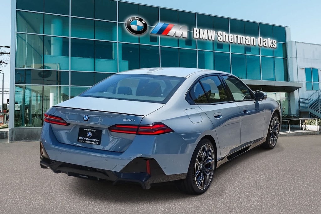 New 2026 BMW 530i Sedan