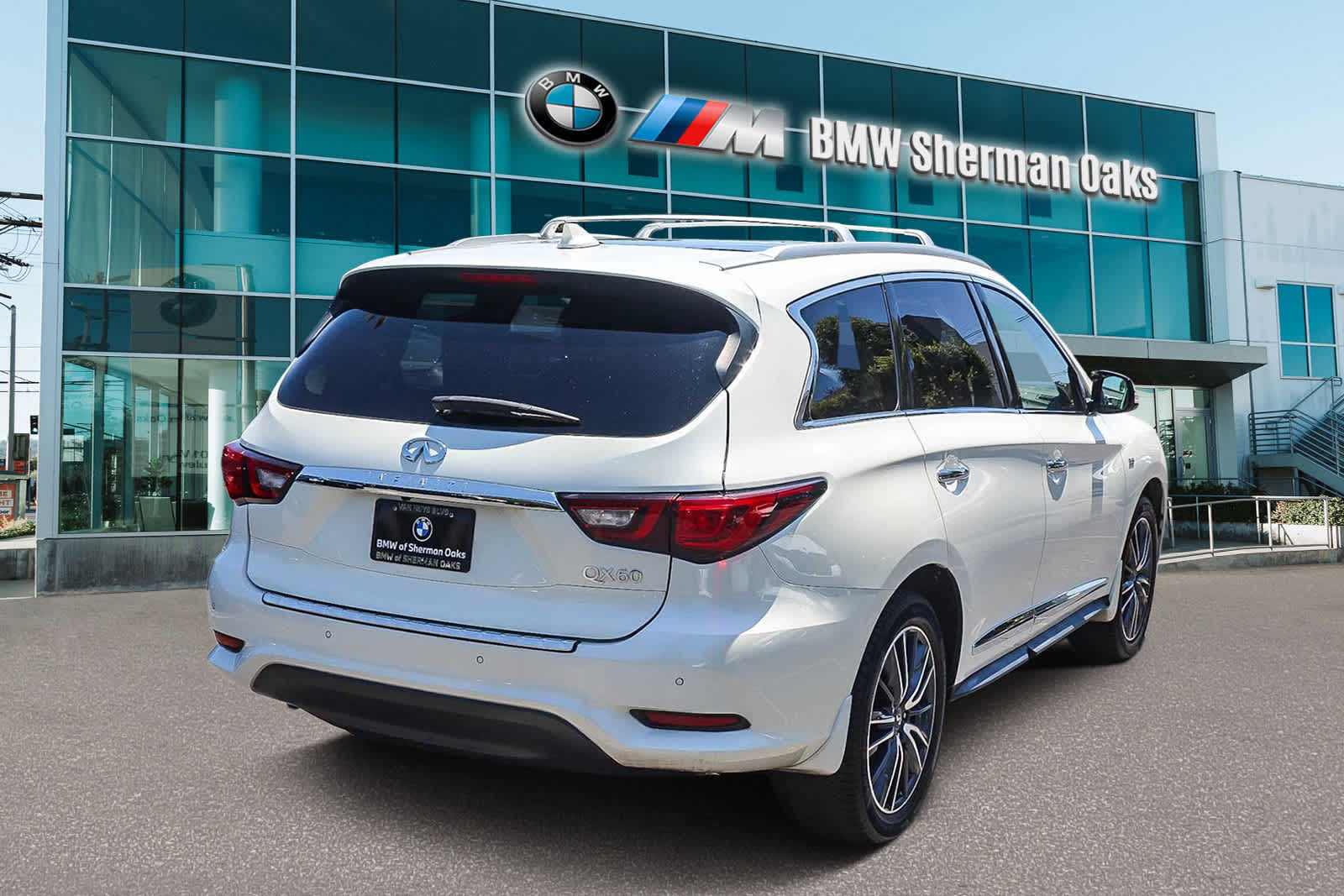 Thumbnail: 2019 INFINITI QX60 - 4