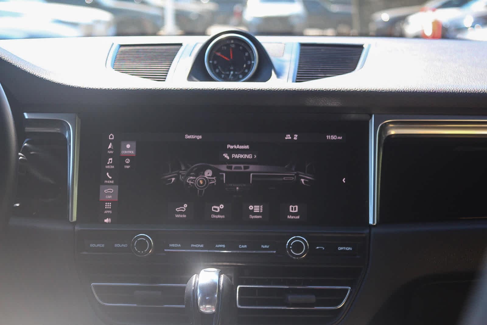 Thumbnail: 2019 Porsche Macan - 14