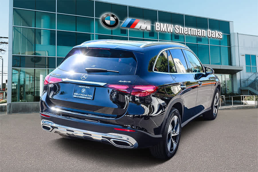 2024 Mercedes Benz GLC 300 4MATIC photo 4