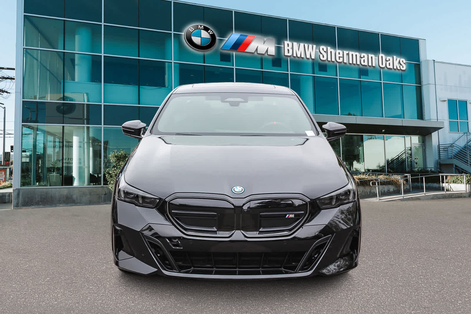 Thumbnail: 2025 BMW i5 - 2