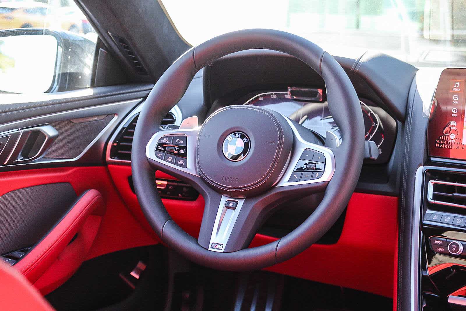 Thumbnail: 2026 BMW 8 Series - 15