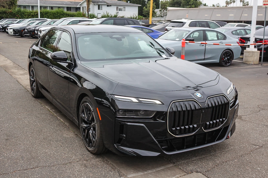 New 2026 BMW 740i Sedan