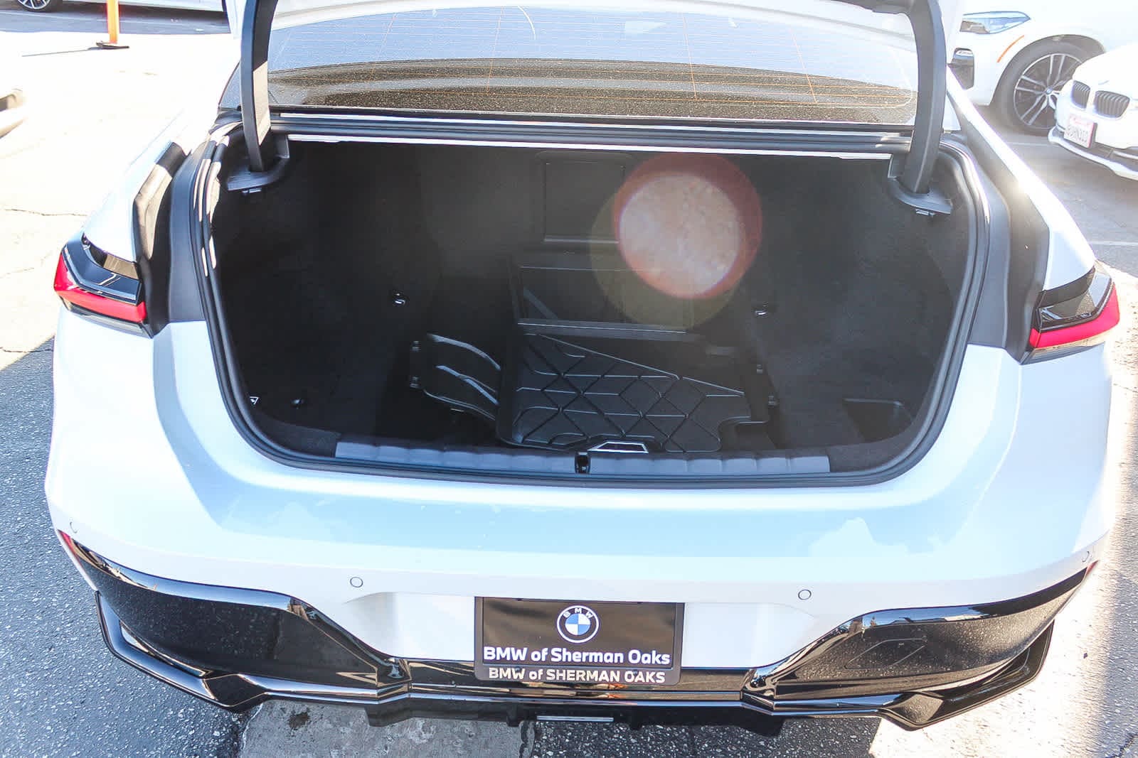 Thumbnail: 2025 BMW 7 Series - 25