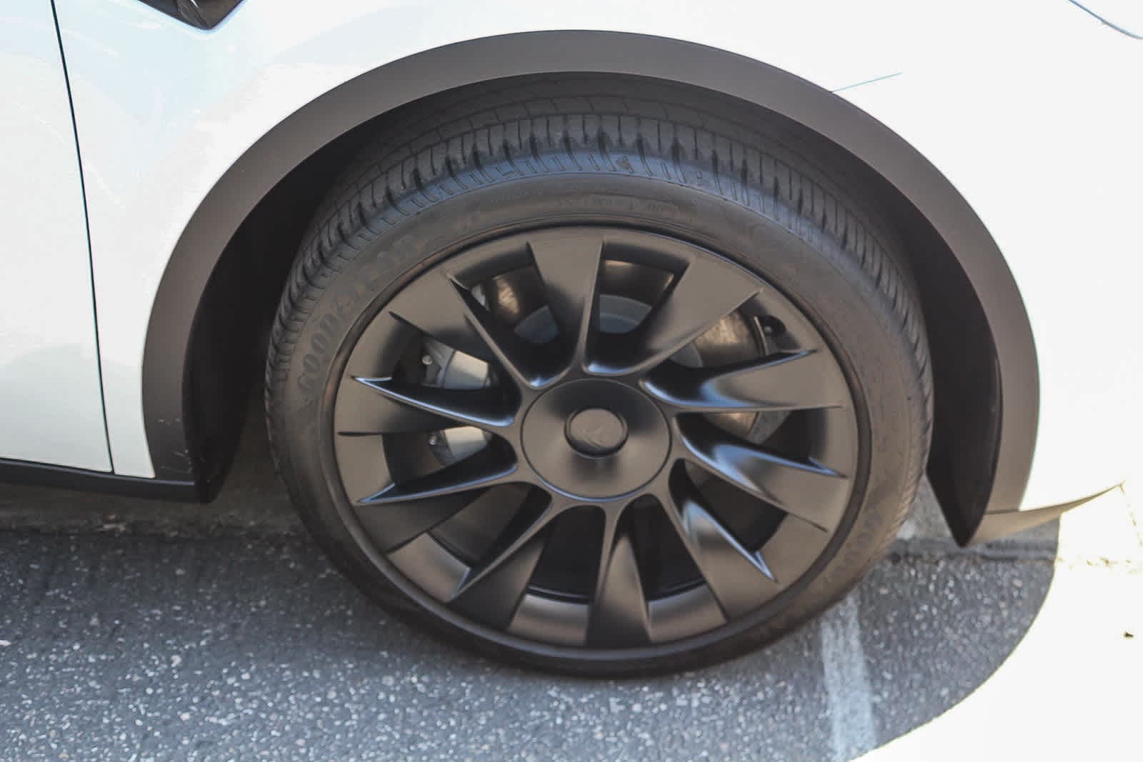 Thumbnail: 2024 Tesla Model Y - 9