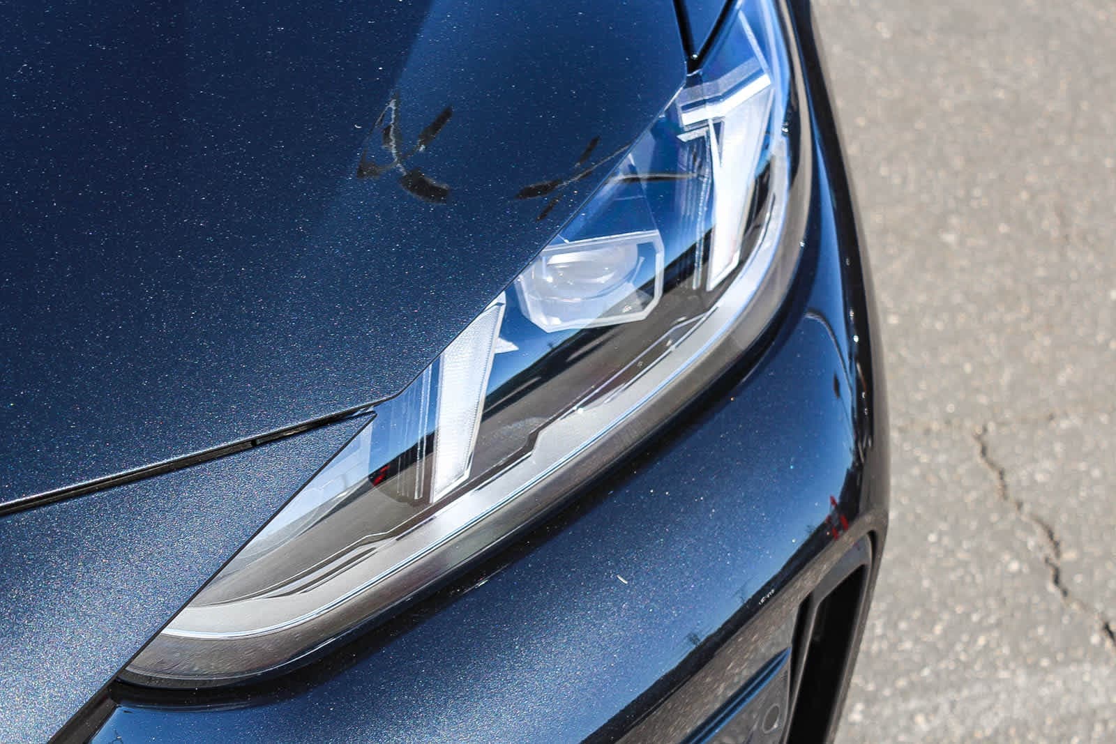 Thumbnail: 2025 BMW i4 - 10