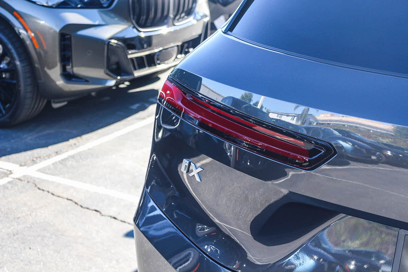 Thumbnail: 2026 BMW iX - 7