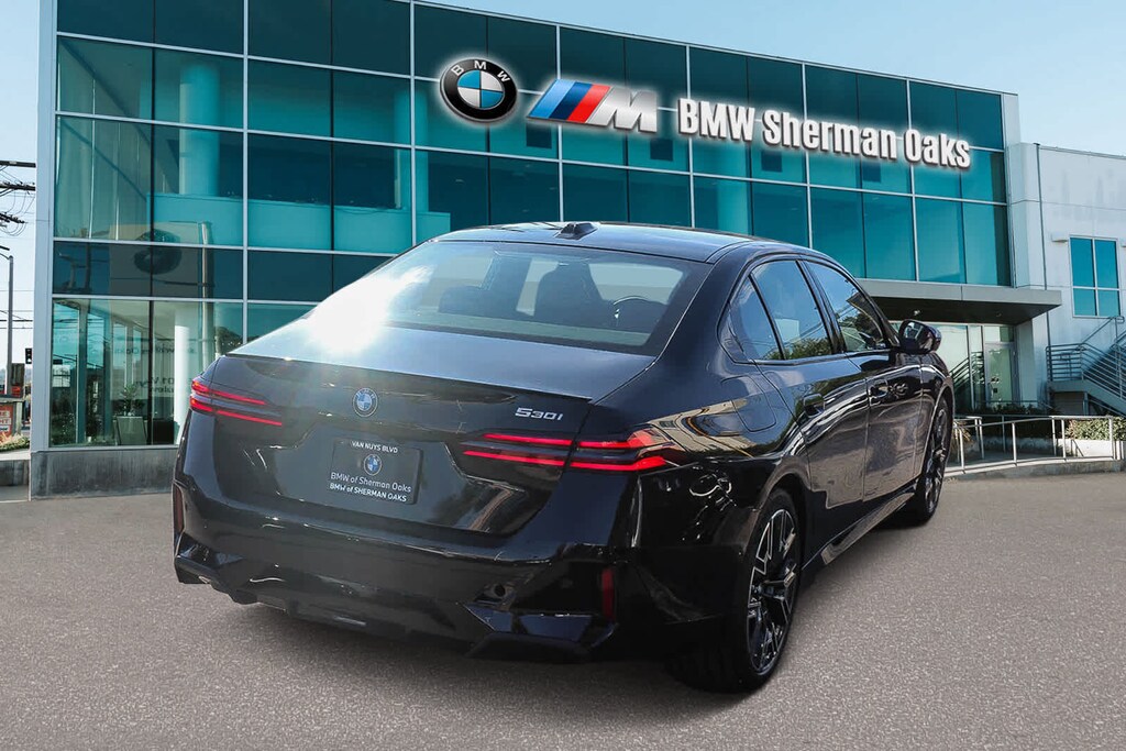 New 2026 BMW 530i Sedan