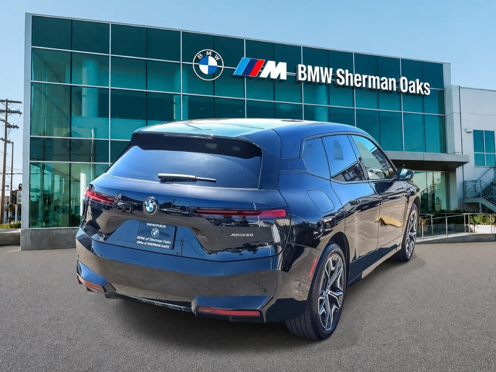 Thumbnail: 2026 BMW iX - 4