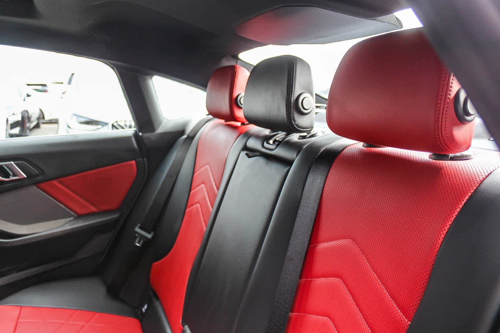 Thumbnail: 2025 BMW 2 Series - 18