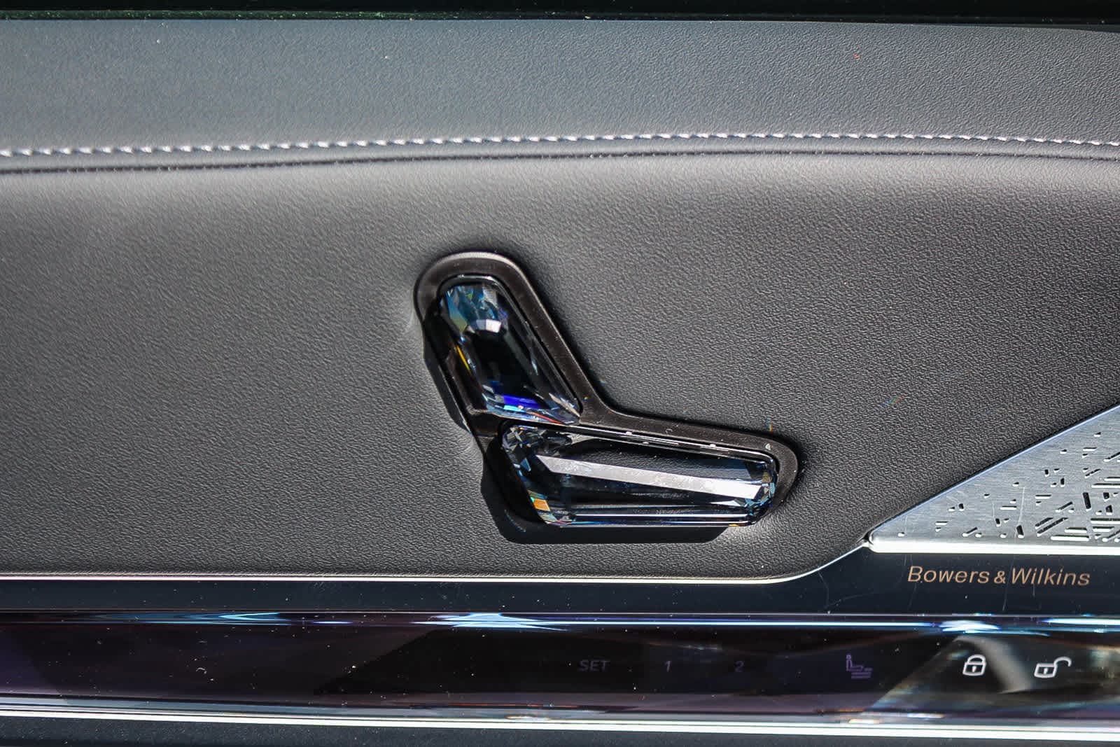 Thumbnail: 2026 BMW i7 - 21