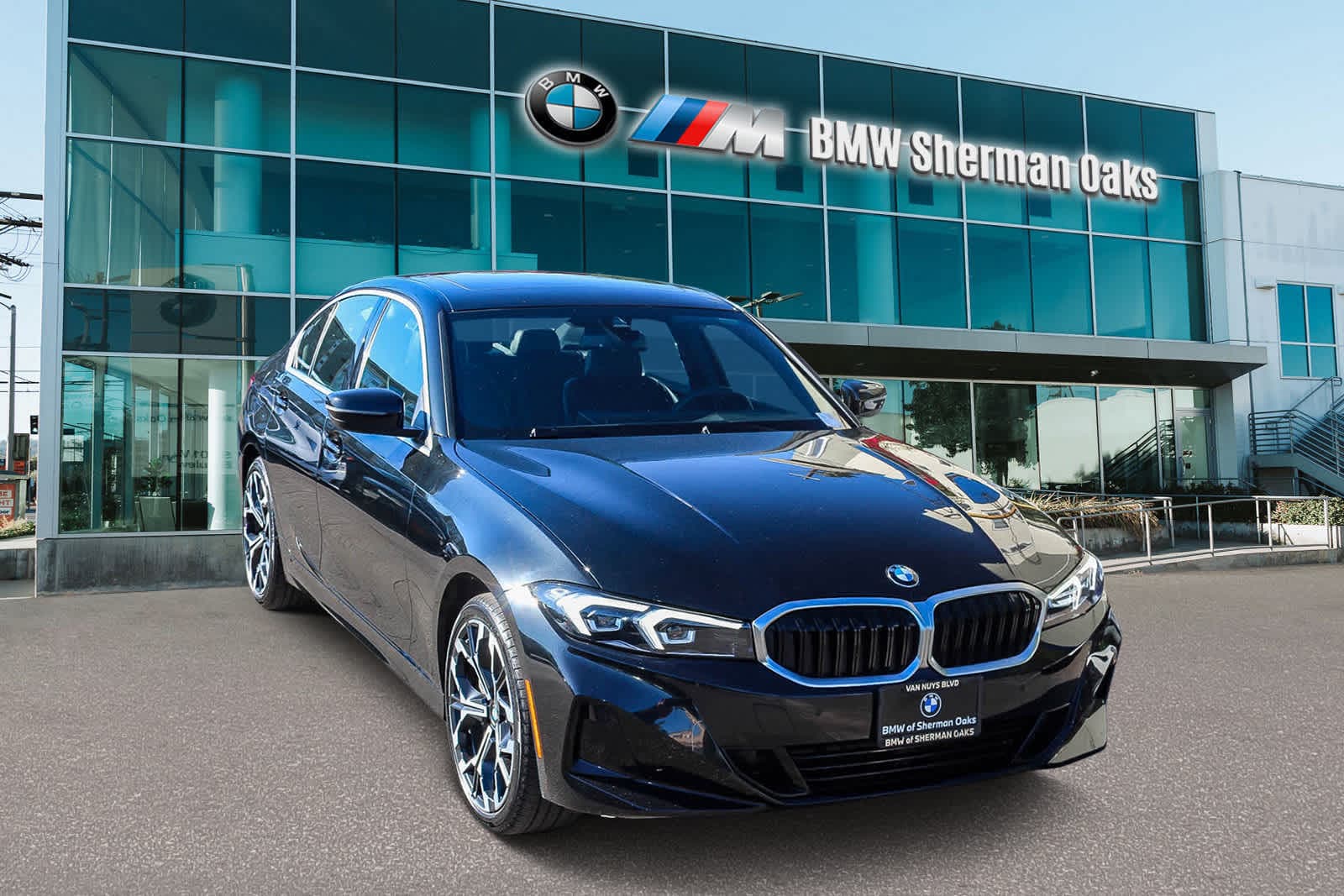 Thumbnail: 2025 BMW 3 Series - 3