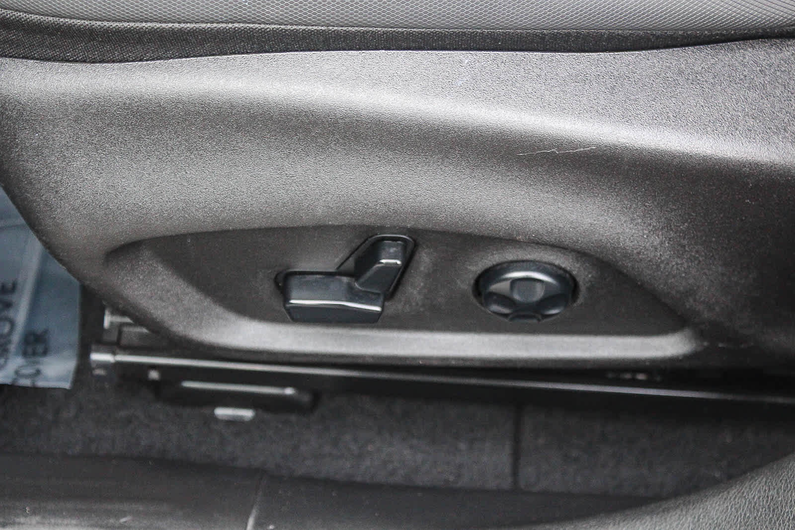 Thumbnail: 2017 Jeep Renegade - 21