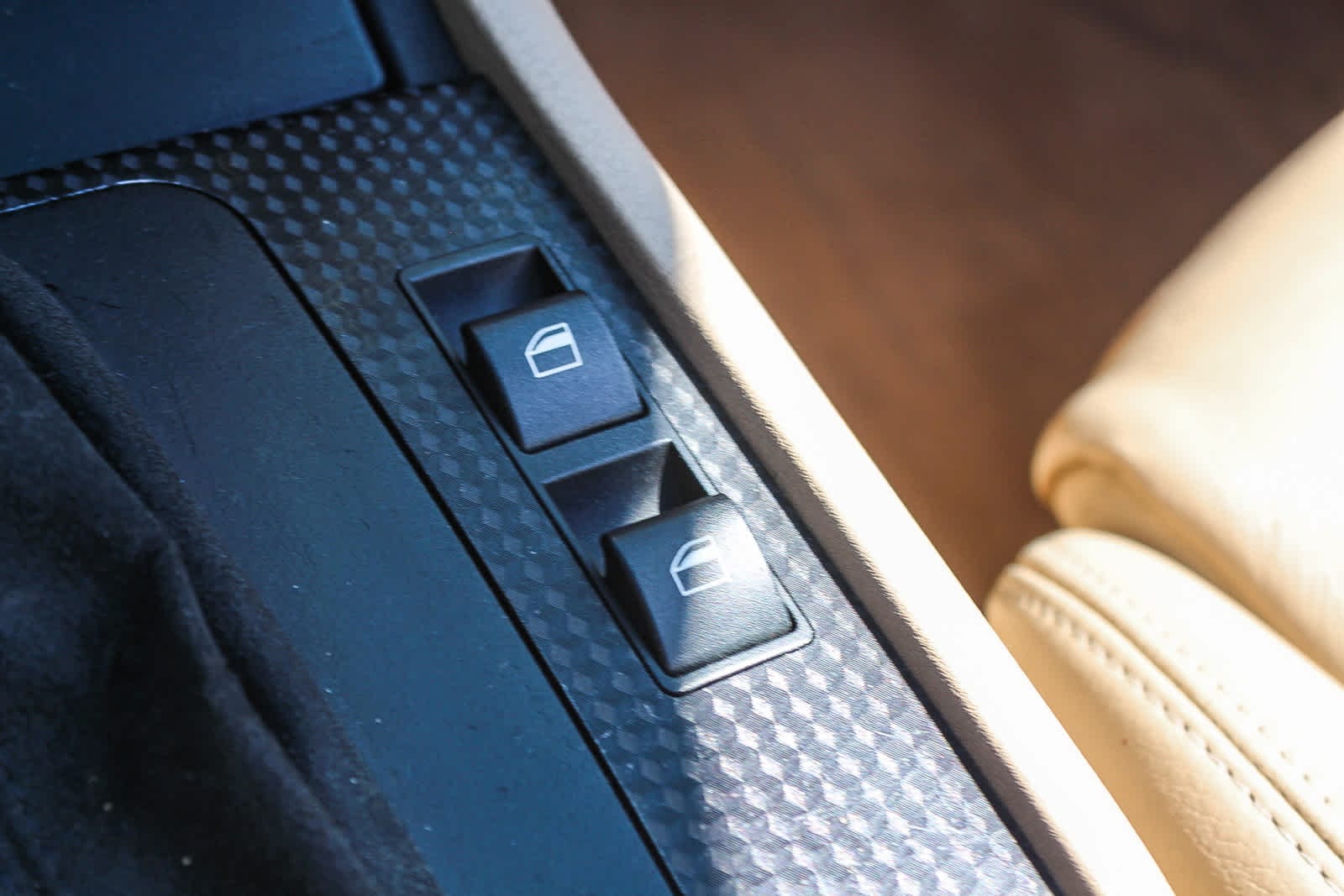 Thumbnail: 2005 BMW 3 Series - 24