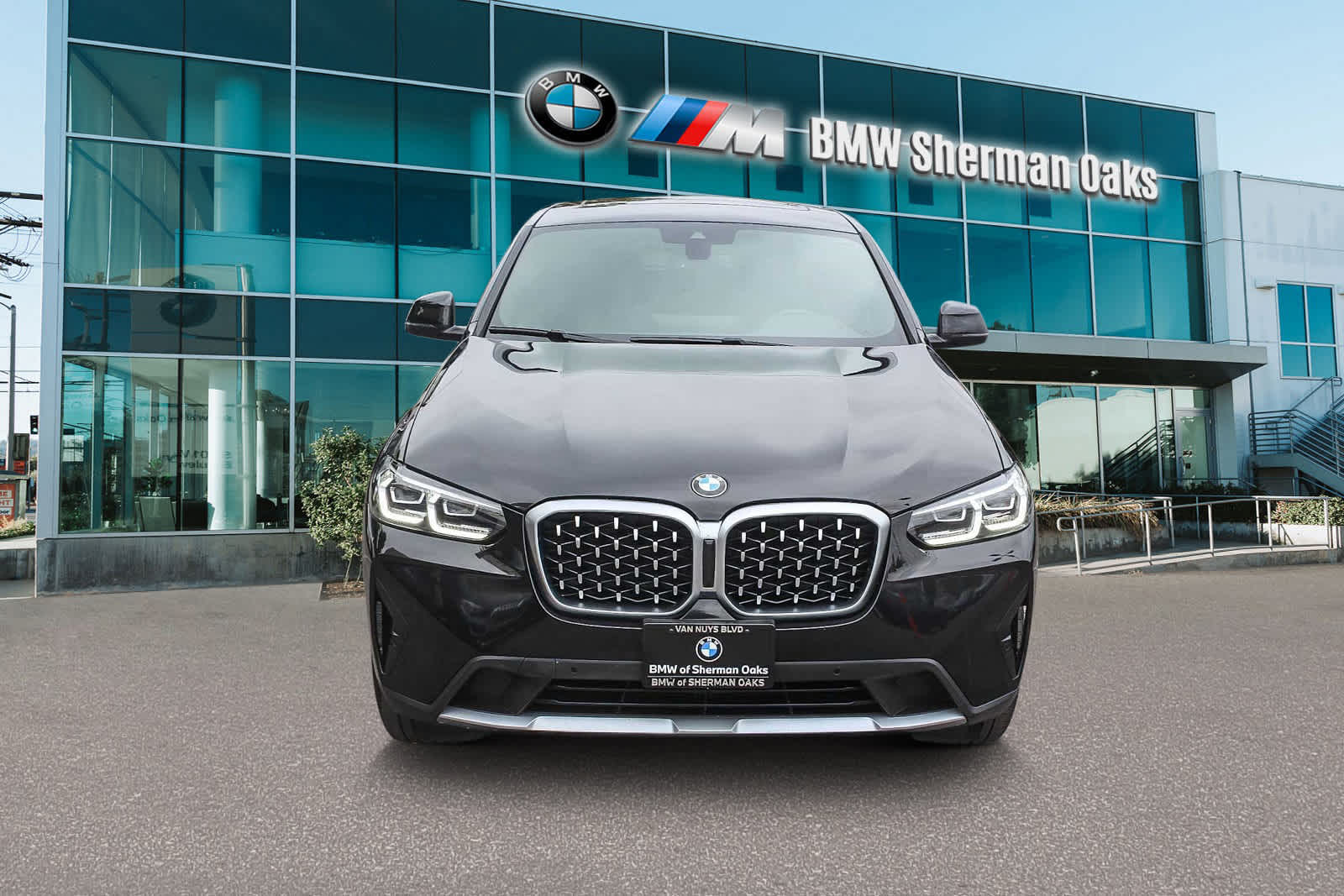 Thumbnail: 2022 BMW X4 - 2