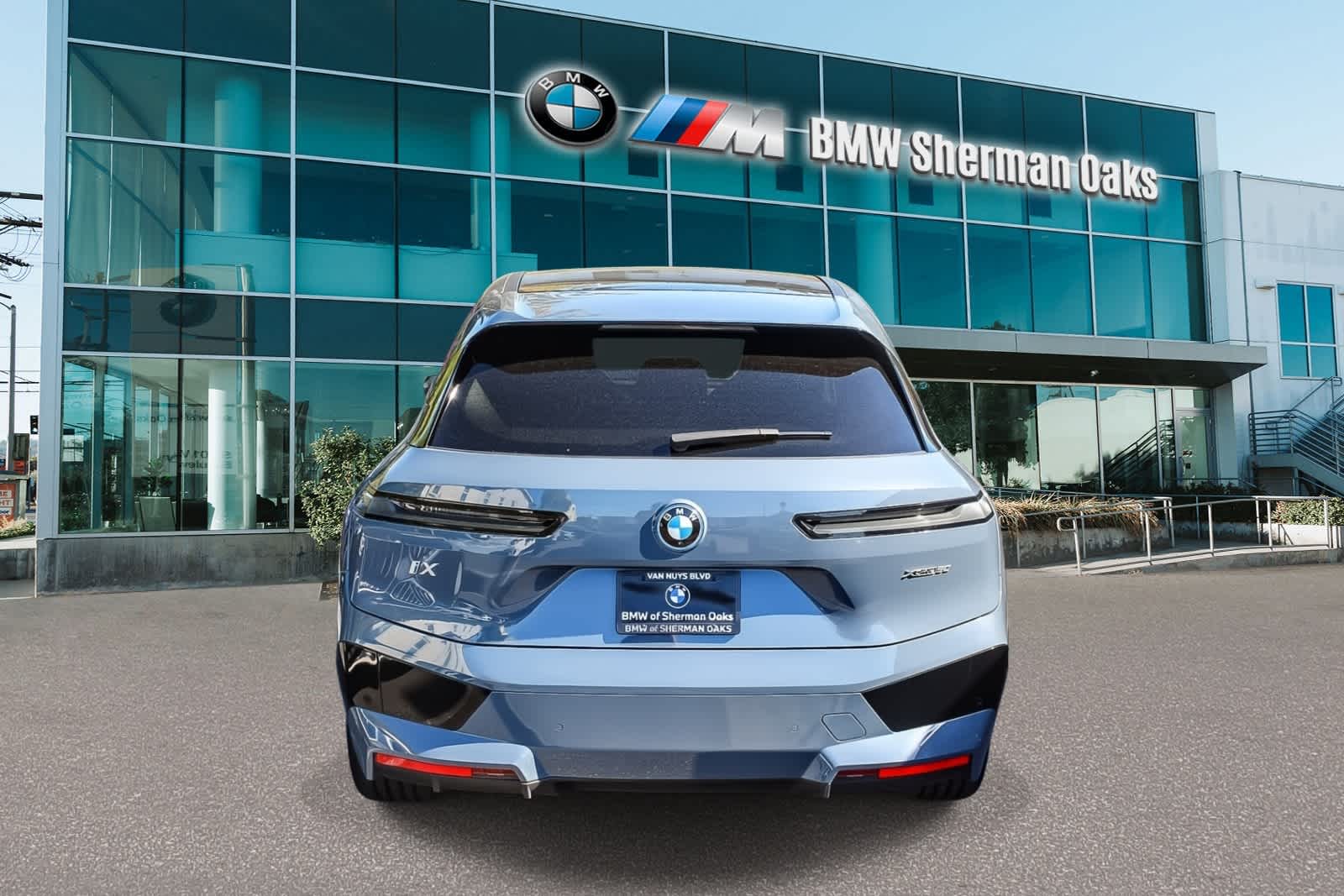 Thumbnail: 2023 BMW iX - 4