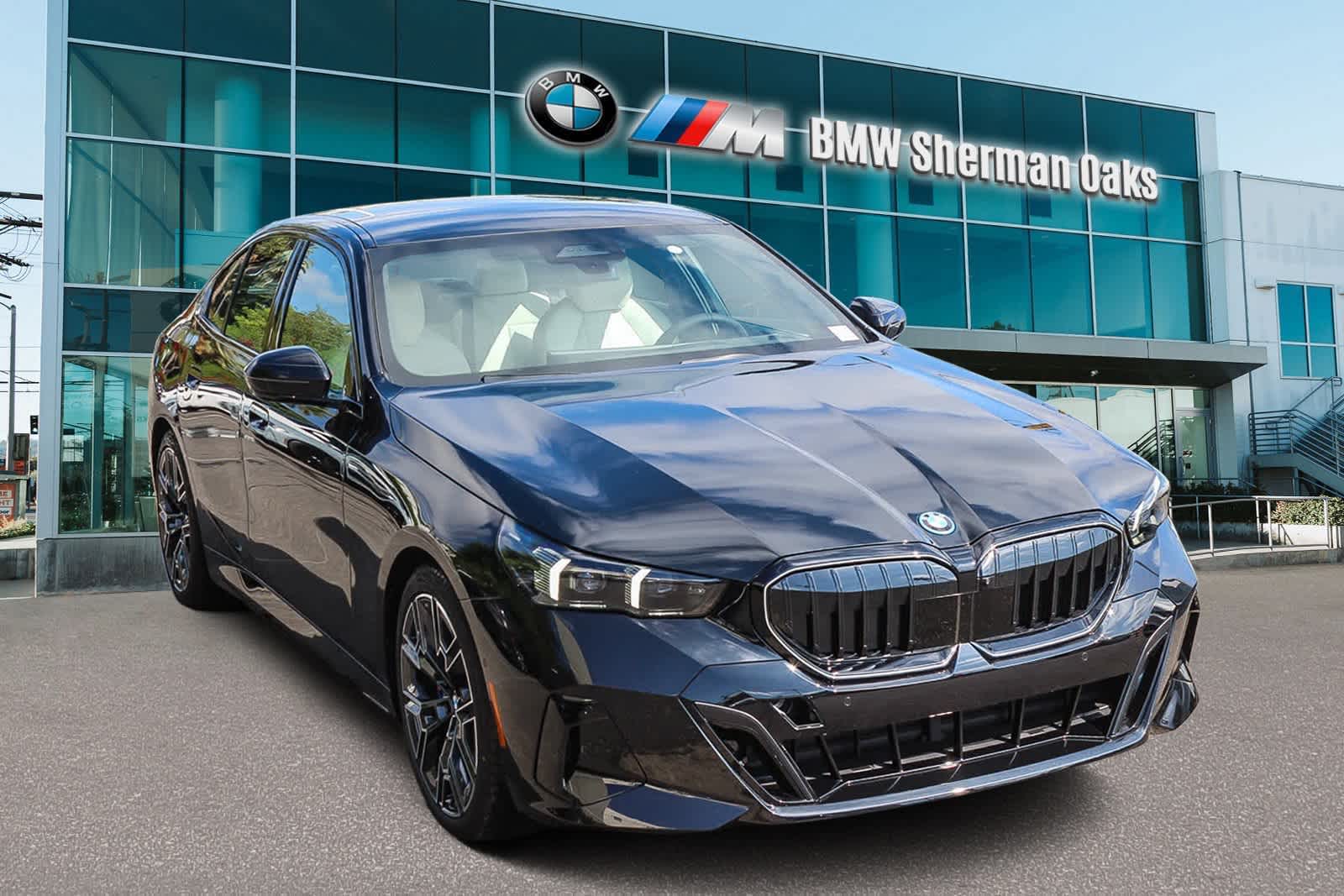 Thumbnail: 2026 BMW 5 Series - 3