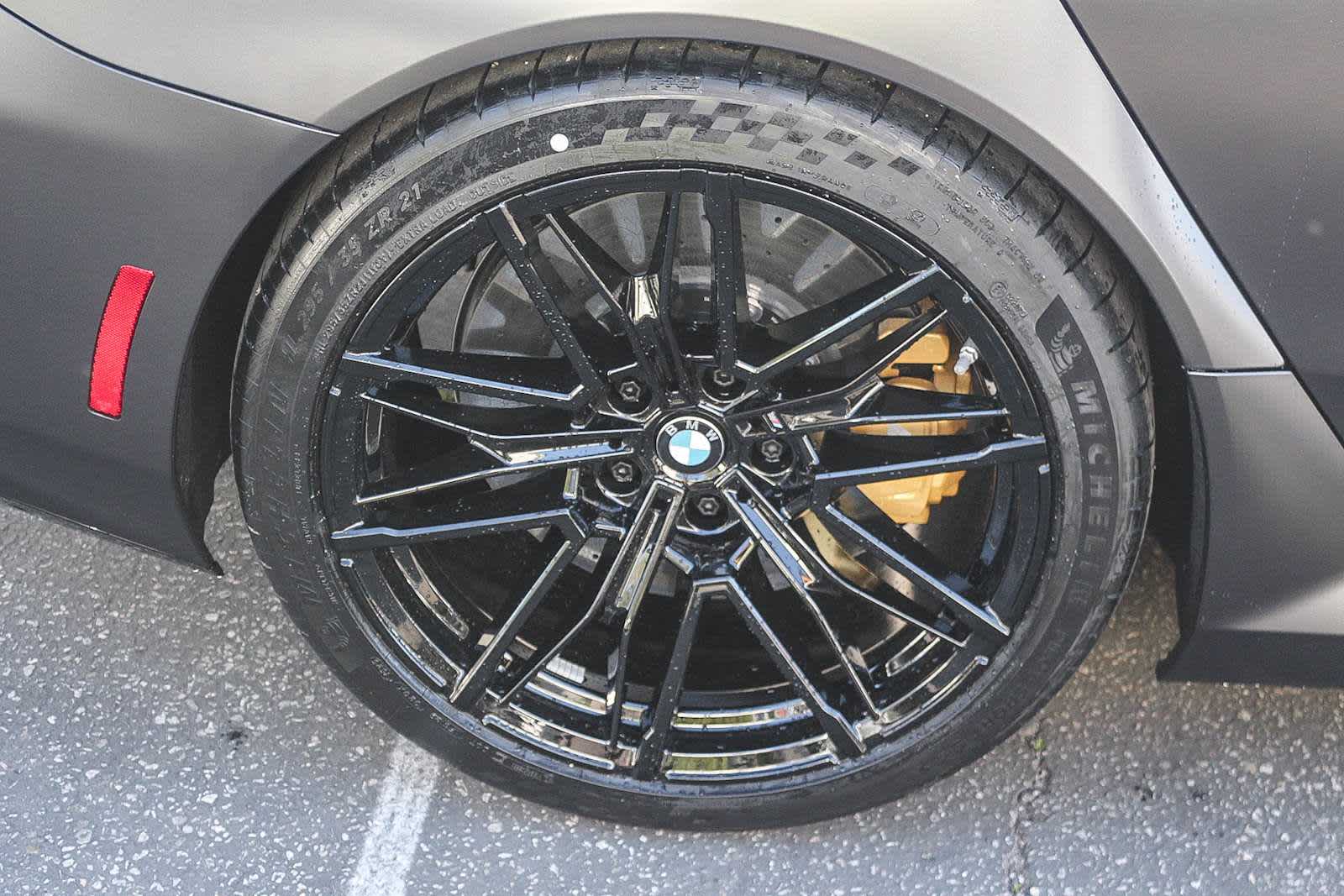 Thumbnail: 2026 BMW M5 - 8