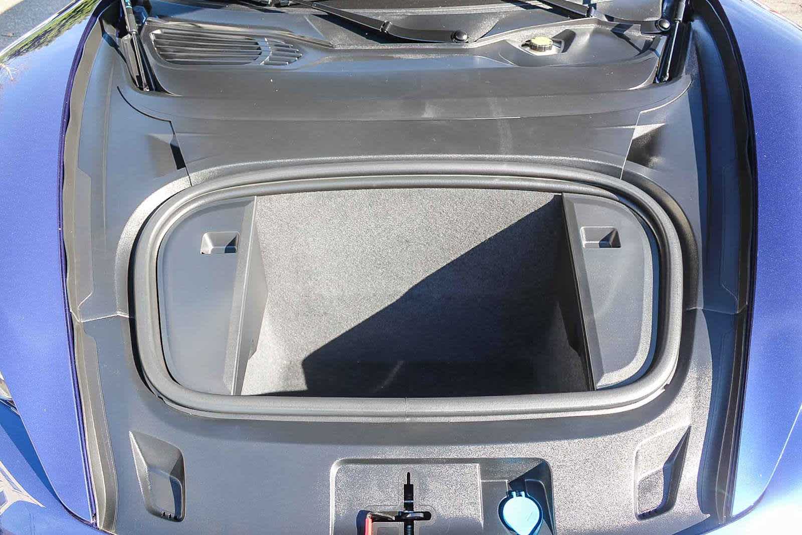 Thumbnail: 2020 Porsche Taycan - 27