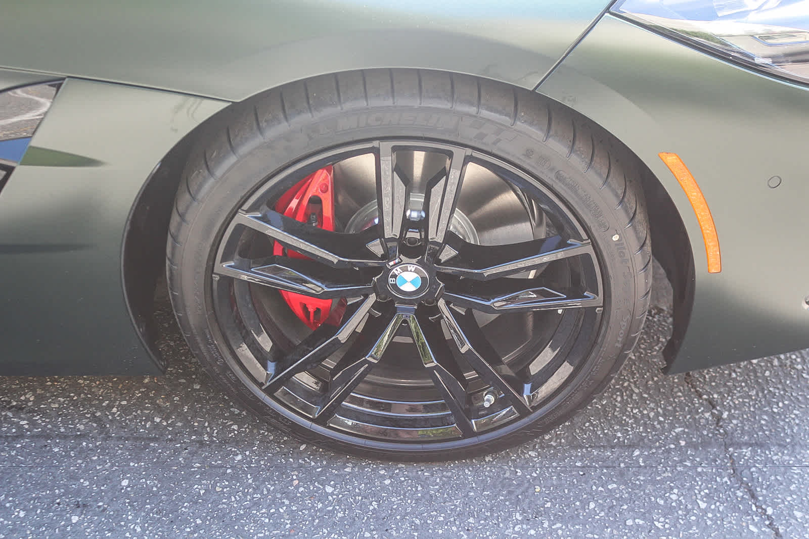 Thumbnail: 2026 BMW Z4 - 9
