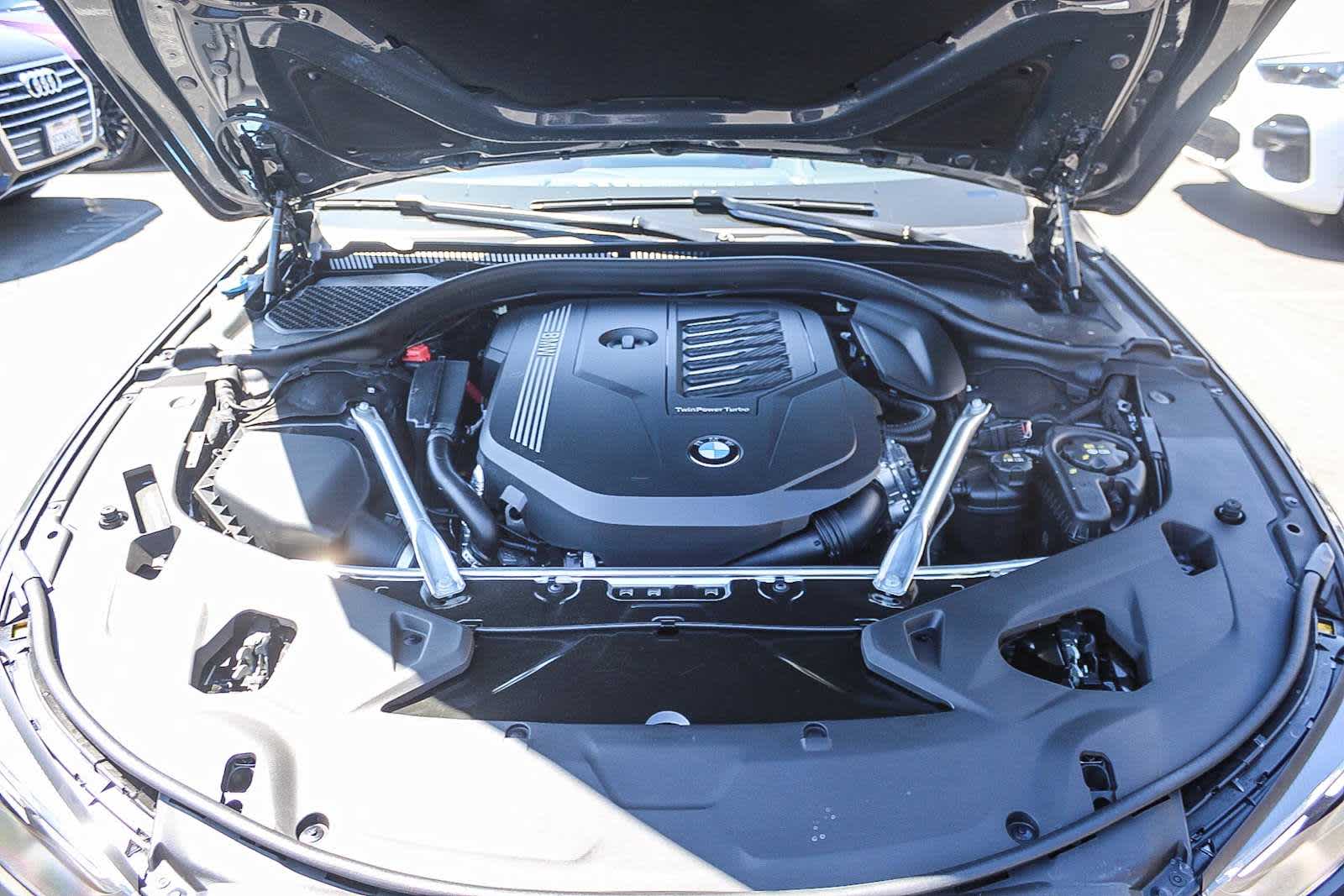 Thumbnail: 2026 BMW 8 Series - 26