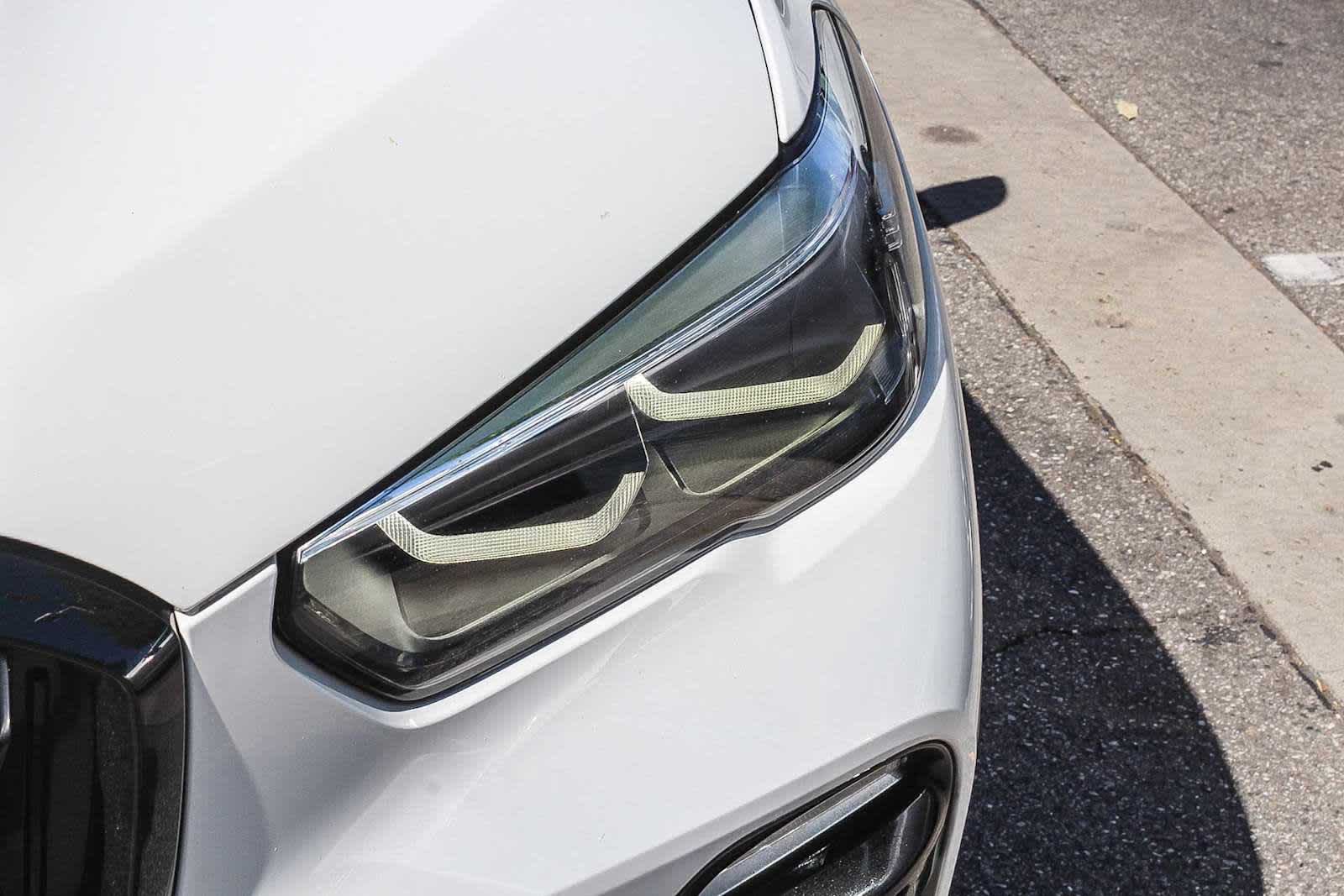 Thumbnail: 2021 BMW X5 - 10