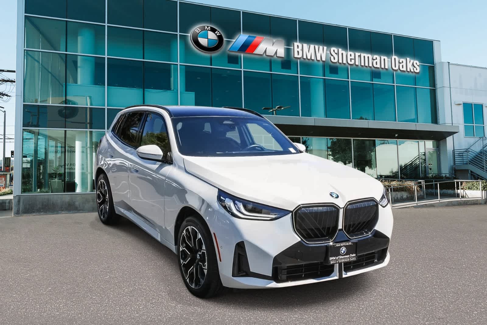 Thumbnail: 2026 BMW X3 - 2