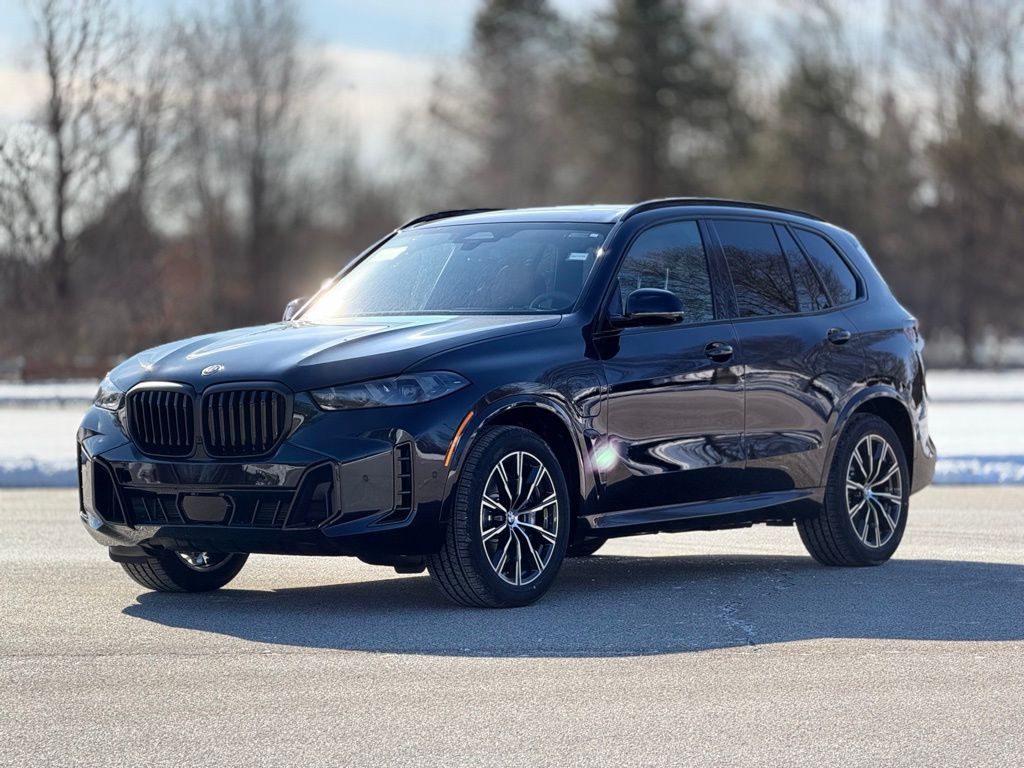 2026 BMW X5 xDrive50e's photo