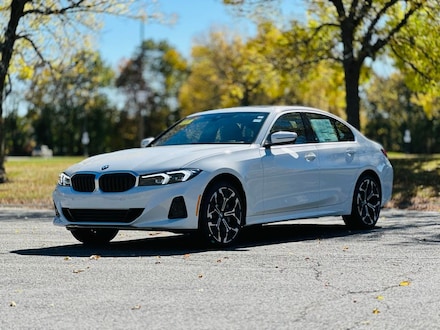 2025 BMW 330i xDrive Sedan