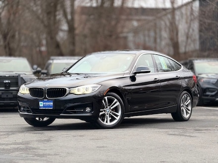 2019 BMW 330i xDrive Hatchback