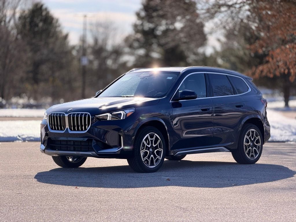 2026 BMW X1 28i's photo