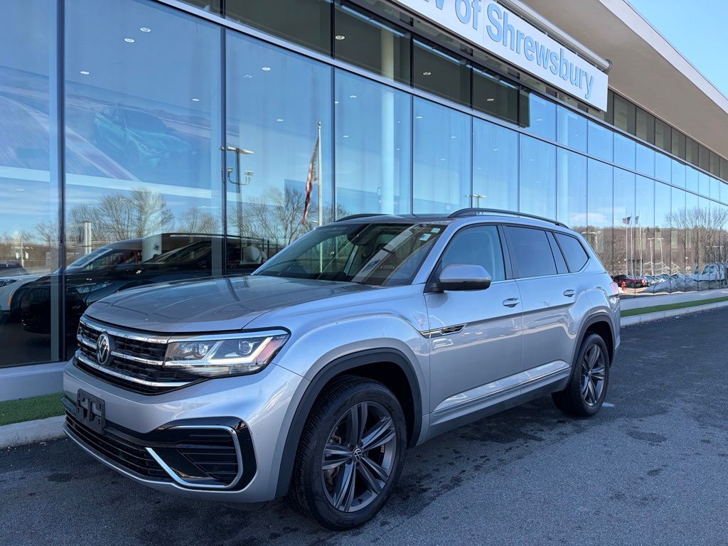 2021 Volkswagen Atlas SE w/Tech R-Line