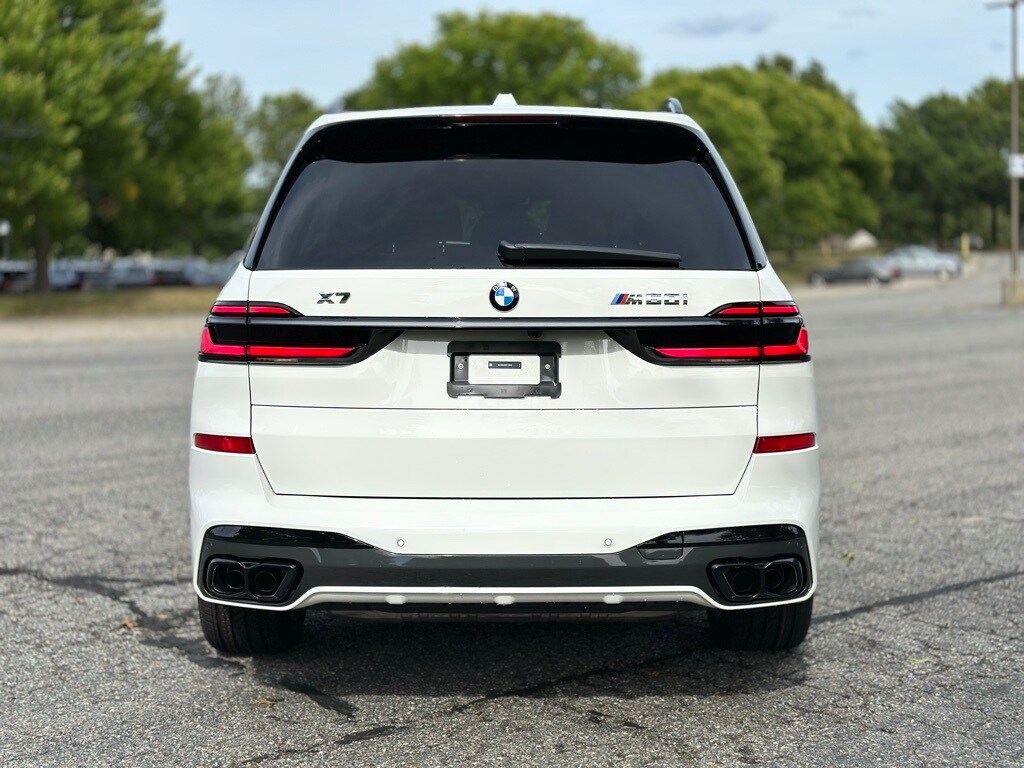 2026 Bmw X7 M60i photo 2