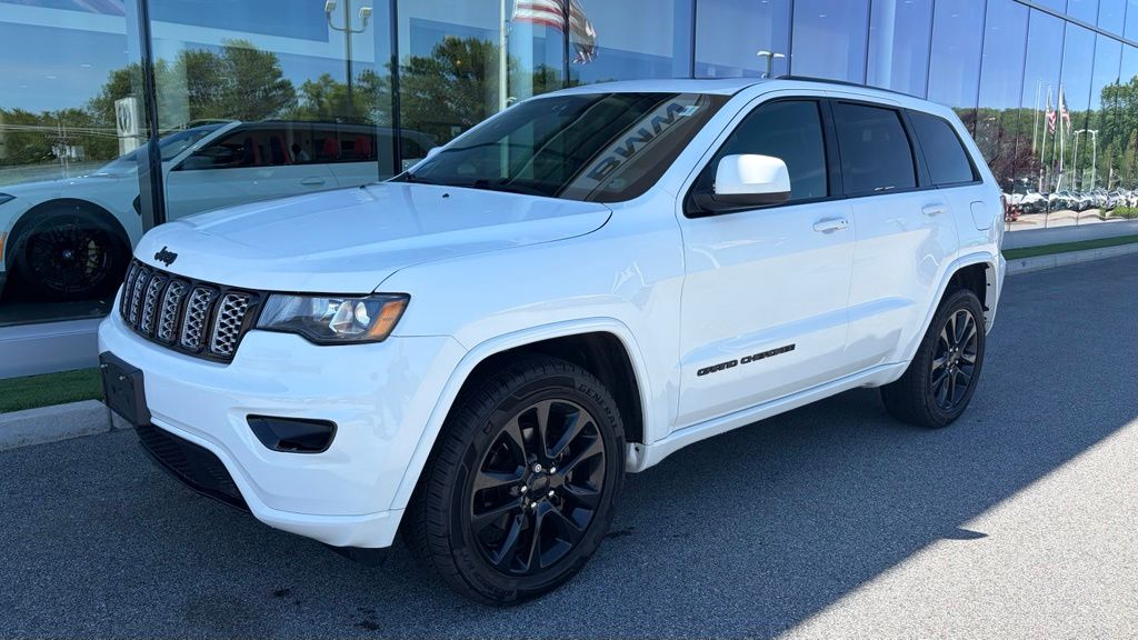 2018 Jeep Grand Cherokee Altitude 4WD's photo