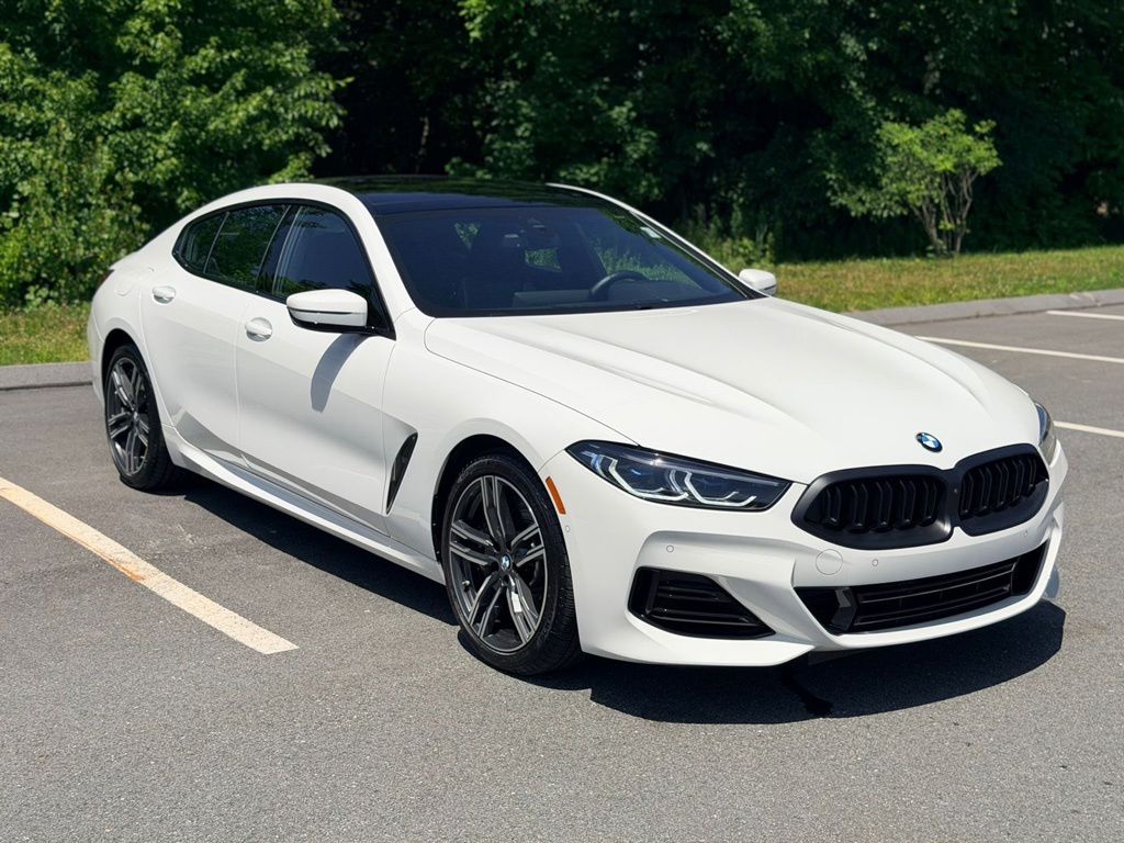 2025 BMW 8 Series 840i - Photo 8