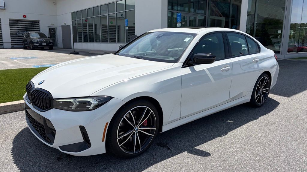 2023 BMW 3 Series 330i xDrive Sedan's photo