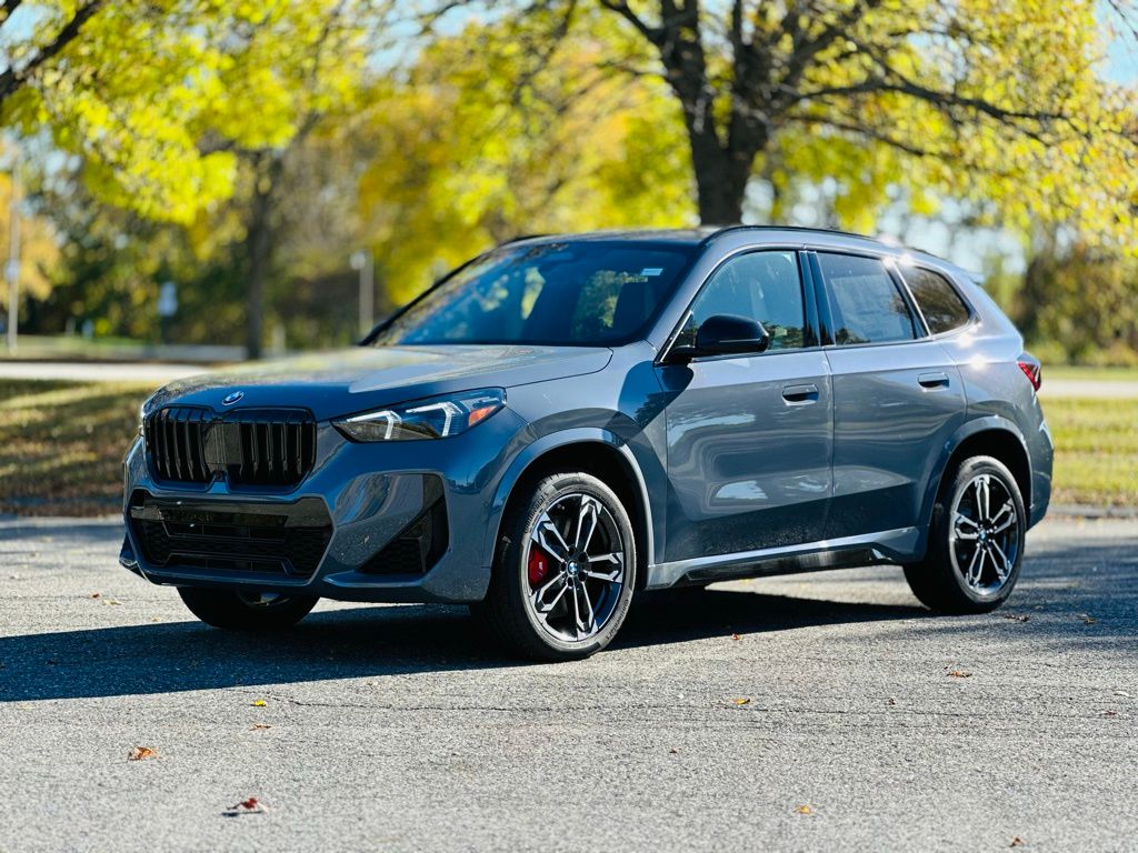 2026 BMW X1 28i's photo