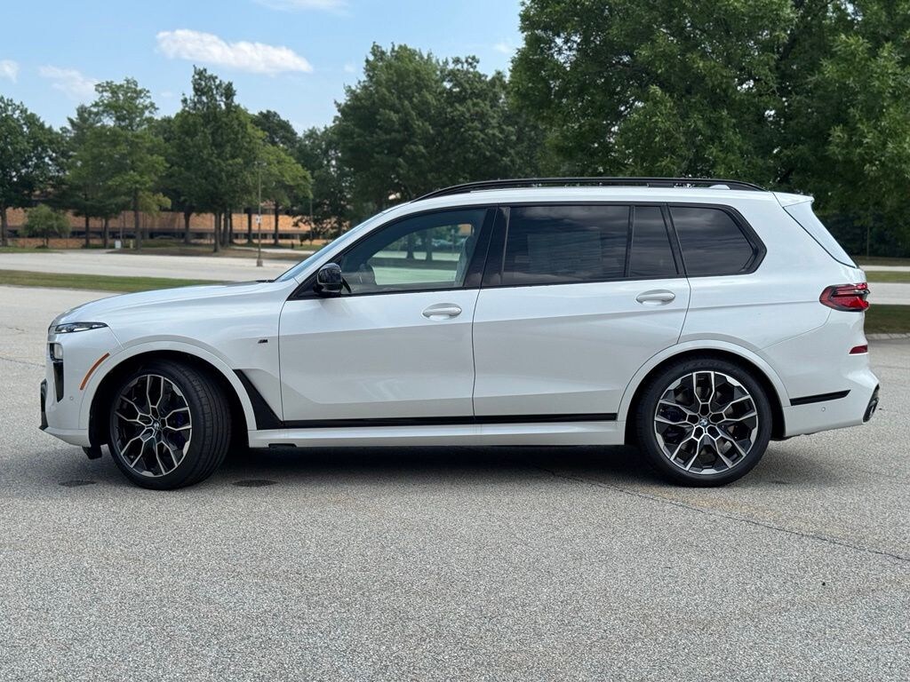 New 2027 BMW X7 M60i SUV