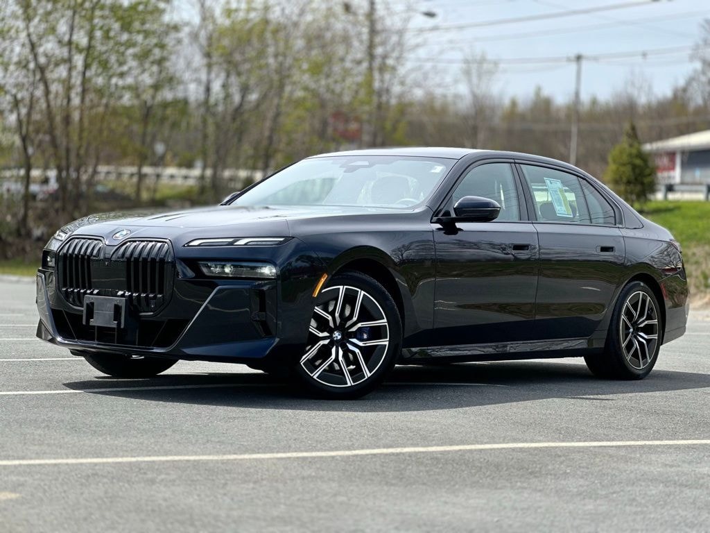 Certified 2023 BMW 760i xDrive Sedan