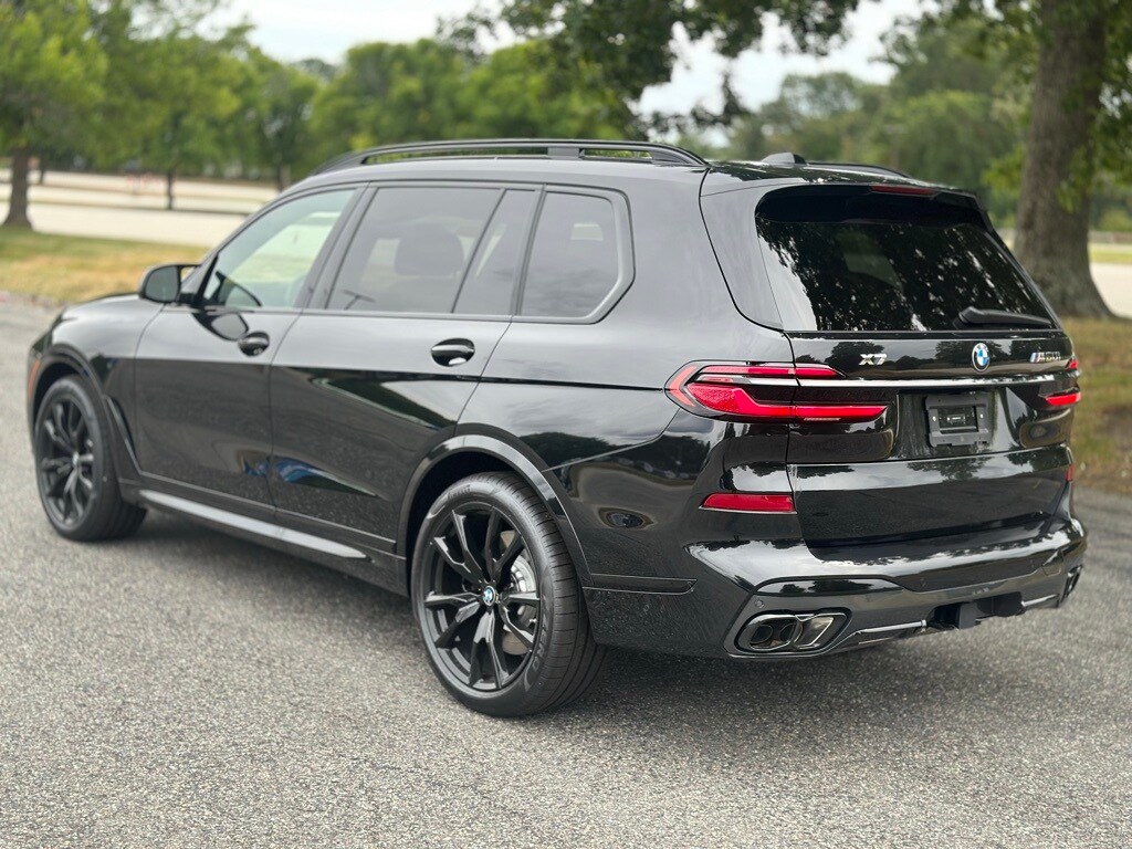 2026 Bmw X7 M60i photo 3