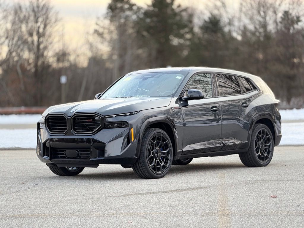 2026 BMW XM Base's photo