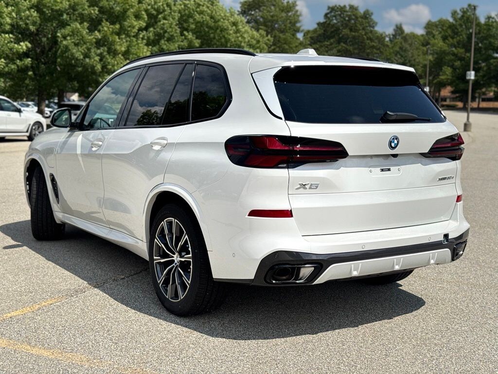 New 2026 BMW X5 PHEV xDrive50e SUV