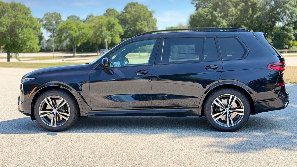 New 2027 BMW X7 xDrive40i SUV