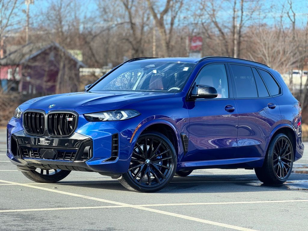 2025 BMW X5 M60i's photo
