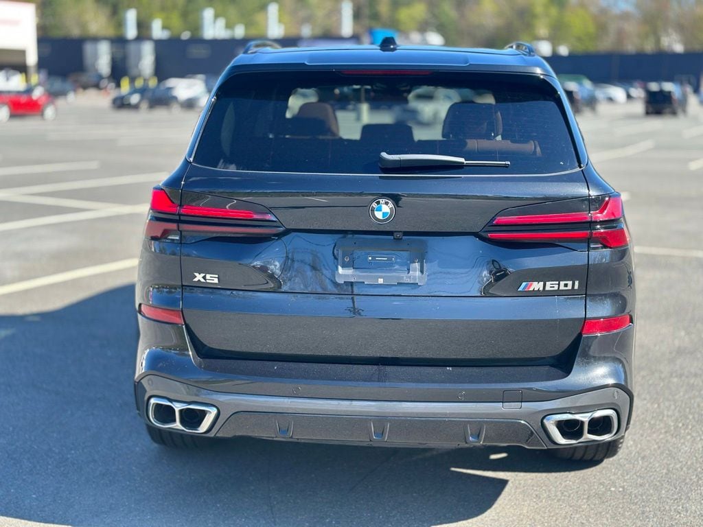 2025 BMW X5 M60i - Photo 3