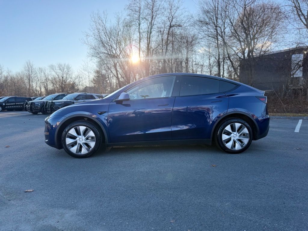2023 Tesla Model Y Long Range photo 2