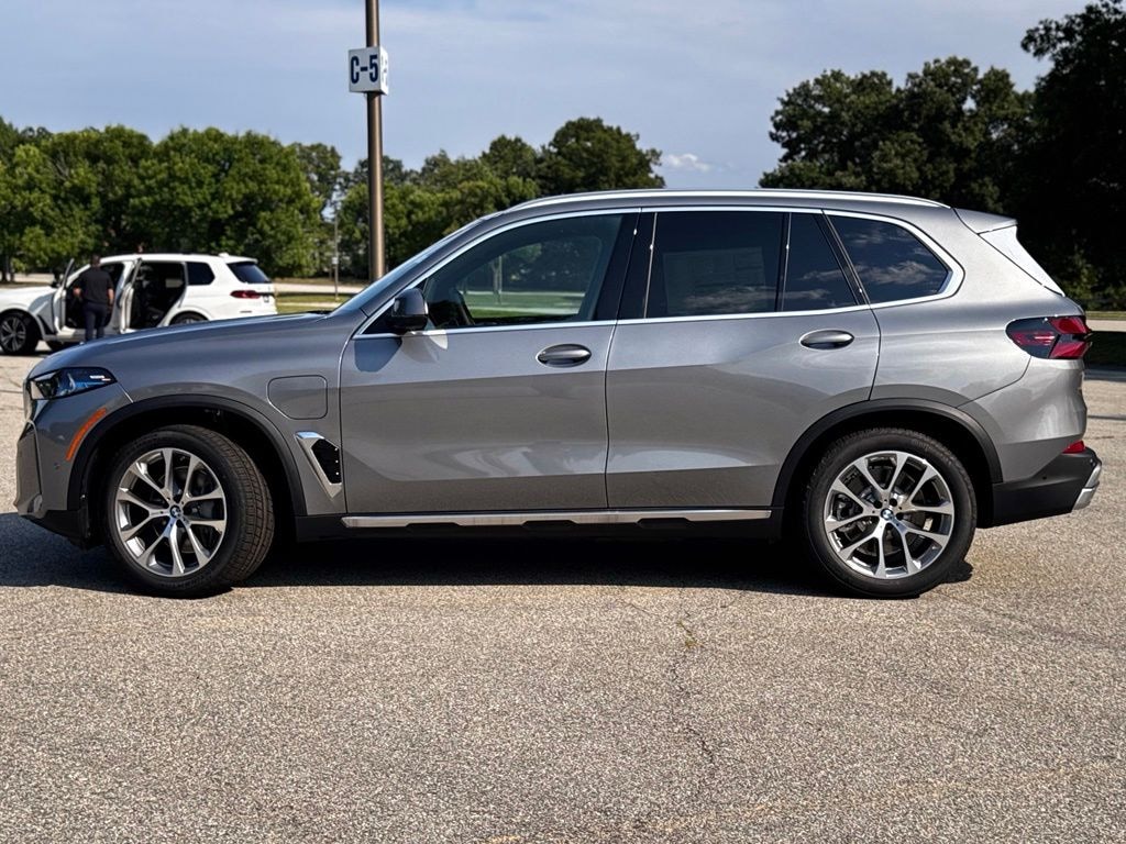 New 2026 BMW X5 PHEV xDrive50e SUV