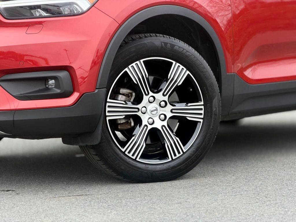 Used 2022 Volvo XC40 T5 AWD Inscription SUV